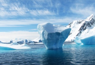 iceberg-404966_960_720.jpg